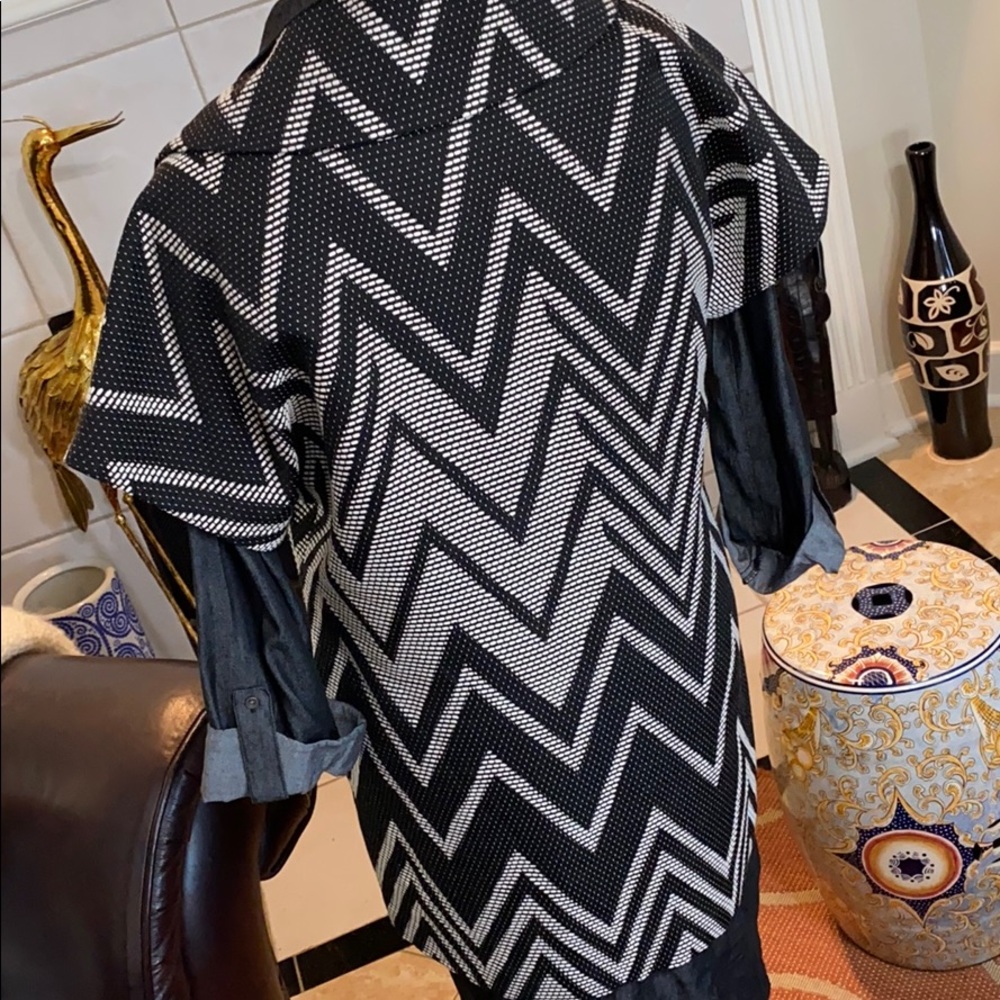 The Top Layer Beautiful Zigzag Jacket! - image 7